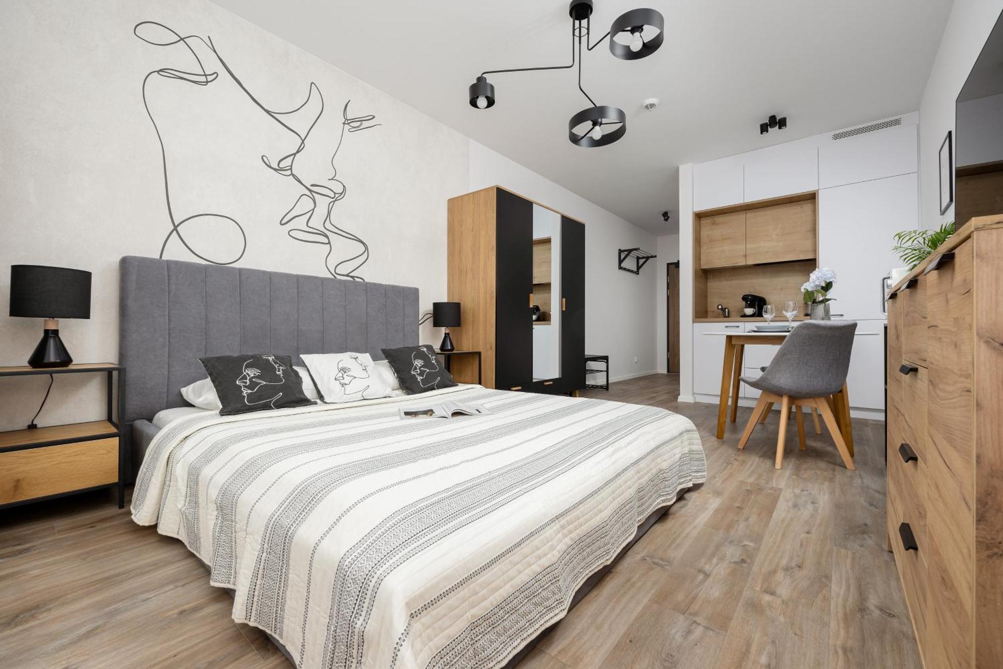 Przymorze Pretty & Pets Allowed By Renters *